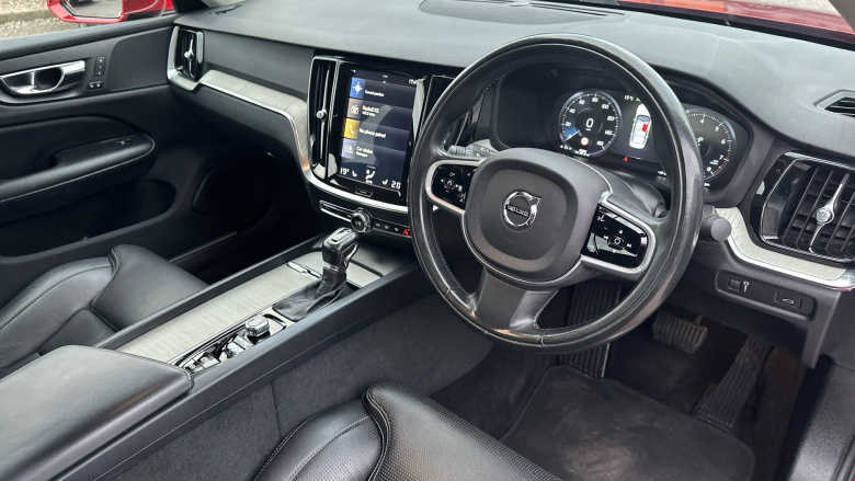 Volvo S60 2.0 T5 Inscription Plus 4dr Auto Petrol Saloon